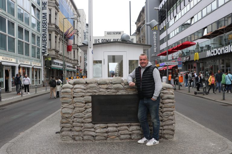 Checkpoint Charlie, Berlin Travel Blog