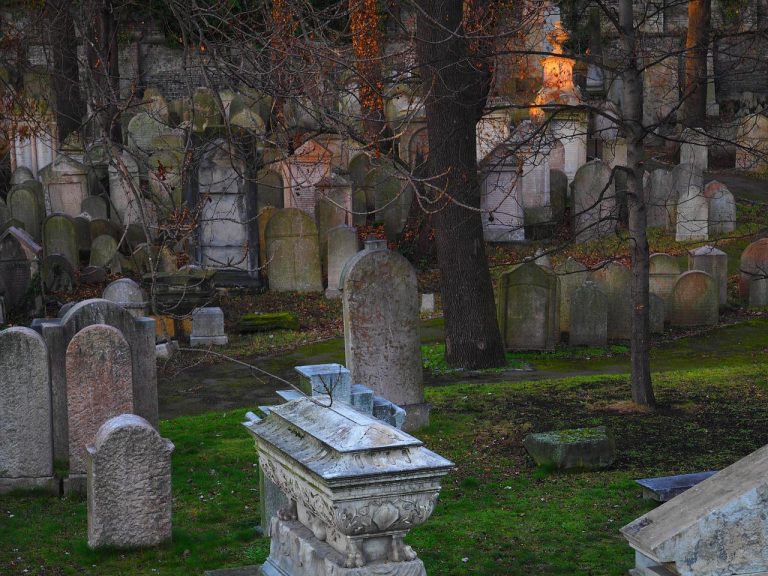 Jewish Cemetary, Prague