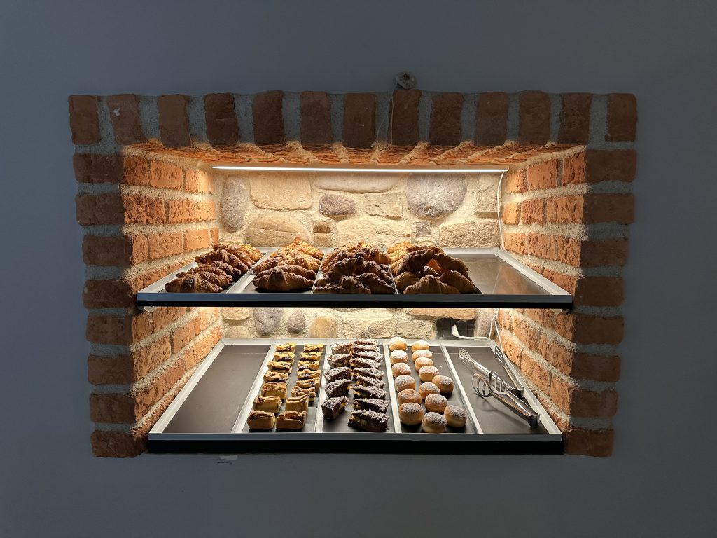 Hotel Benaco - Breakfast