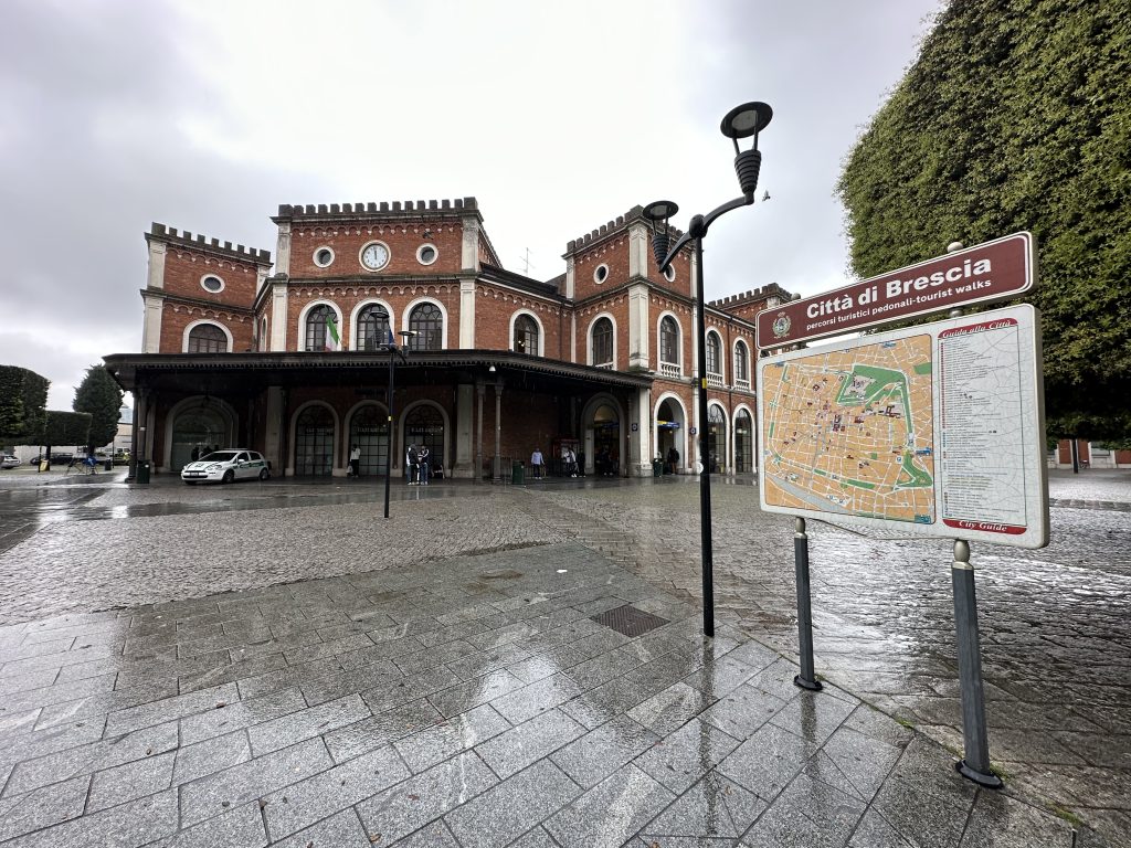 Citta do Brescia, Railway and Bus Station