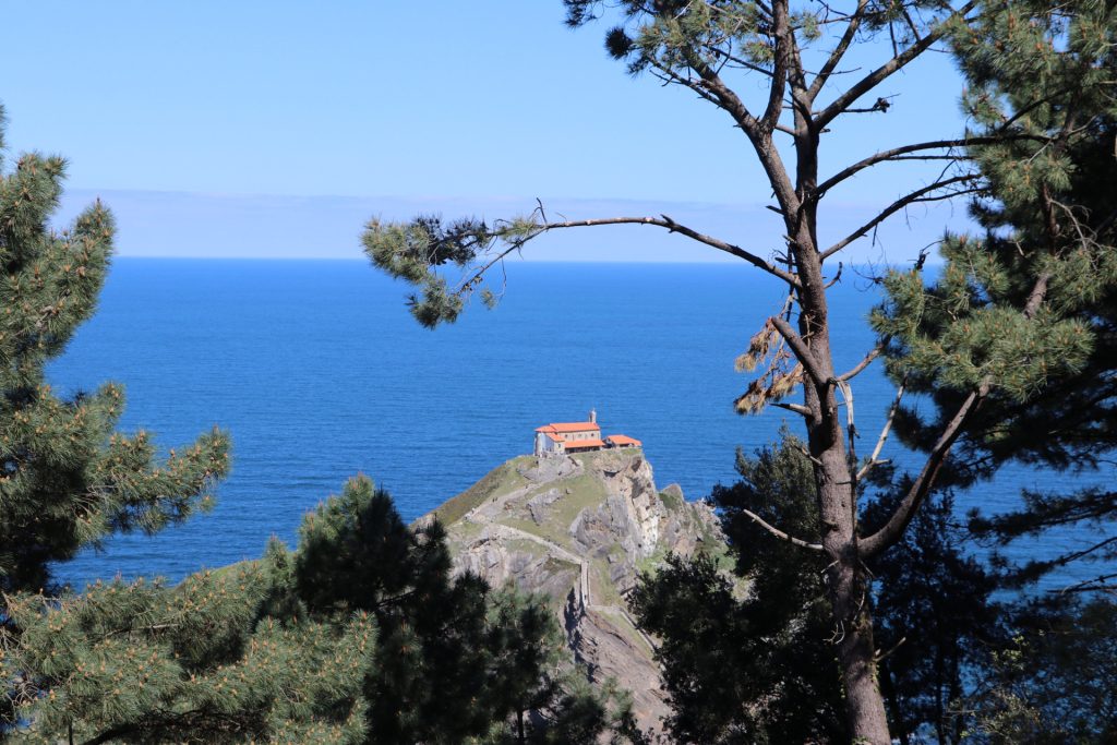 Gaztelugatxe-Chapel-and-Views