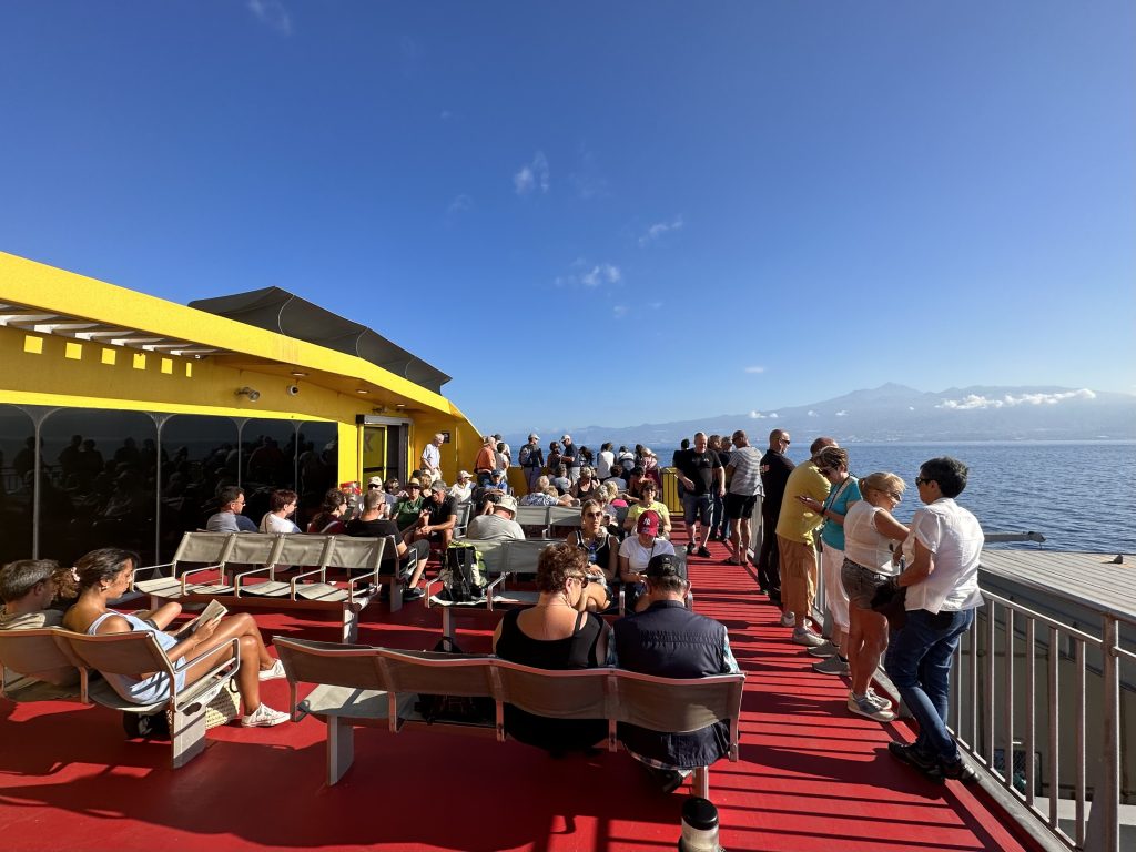 Fred-Olsen-Express-Deck