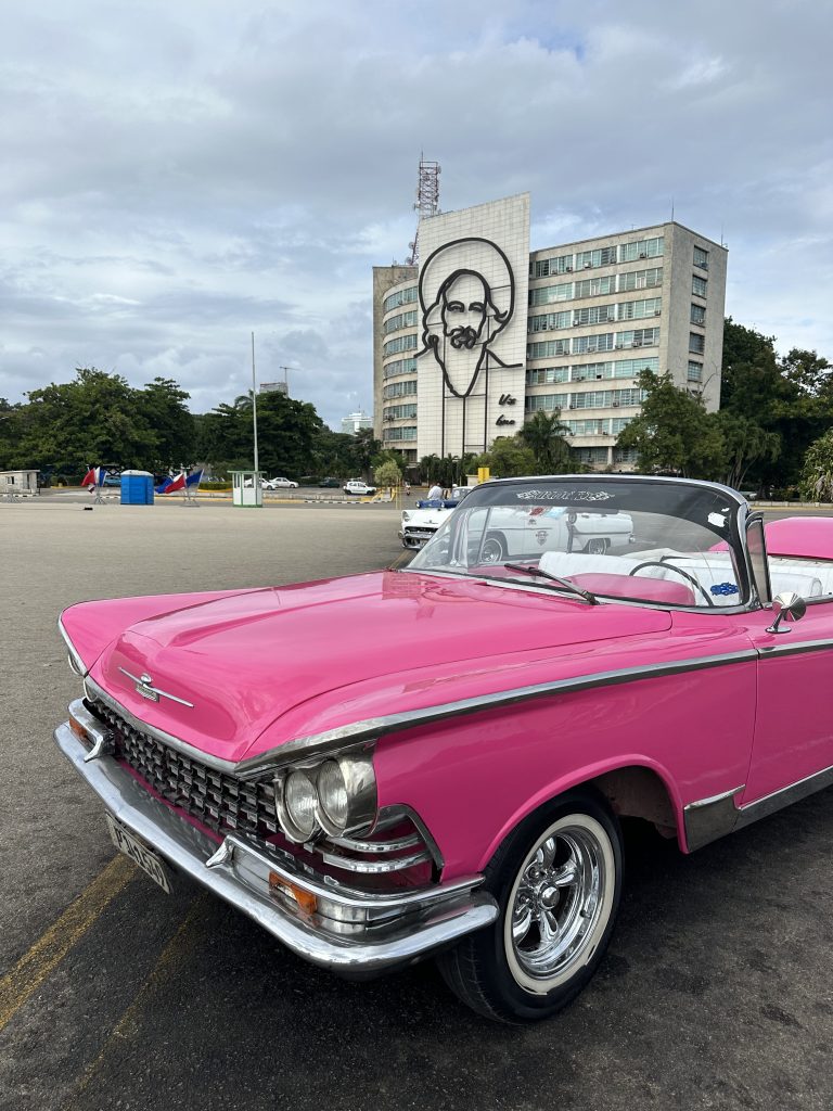 Plaza-de-la-Revolucion-Havana